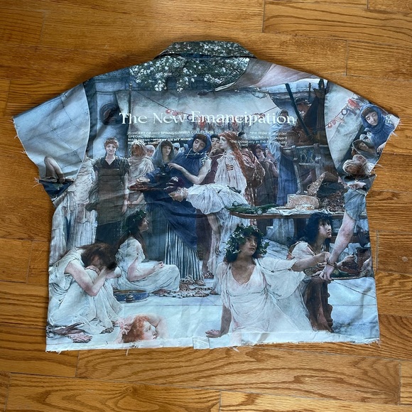 Graphic button up - Picture 2 of 4